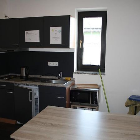 Pension Kirchenwirt Niederaichbach Buitenkant foto